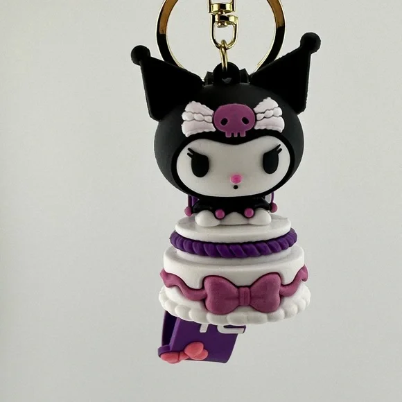 Kuromi Cake Purple Keychain with strap - Picture 4 of 4
